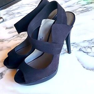 Levity Ivanna Open Toe Pump Women's size 7.5